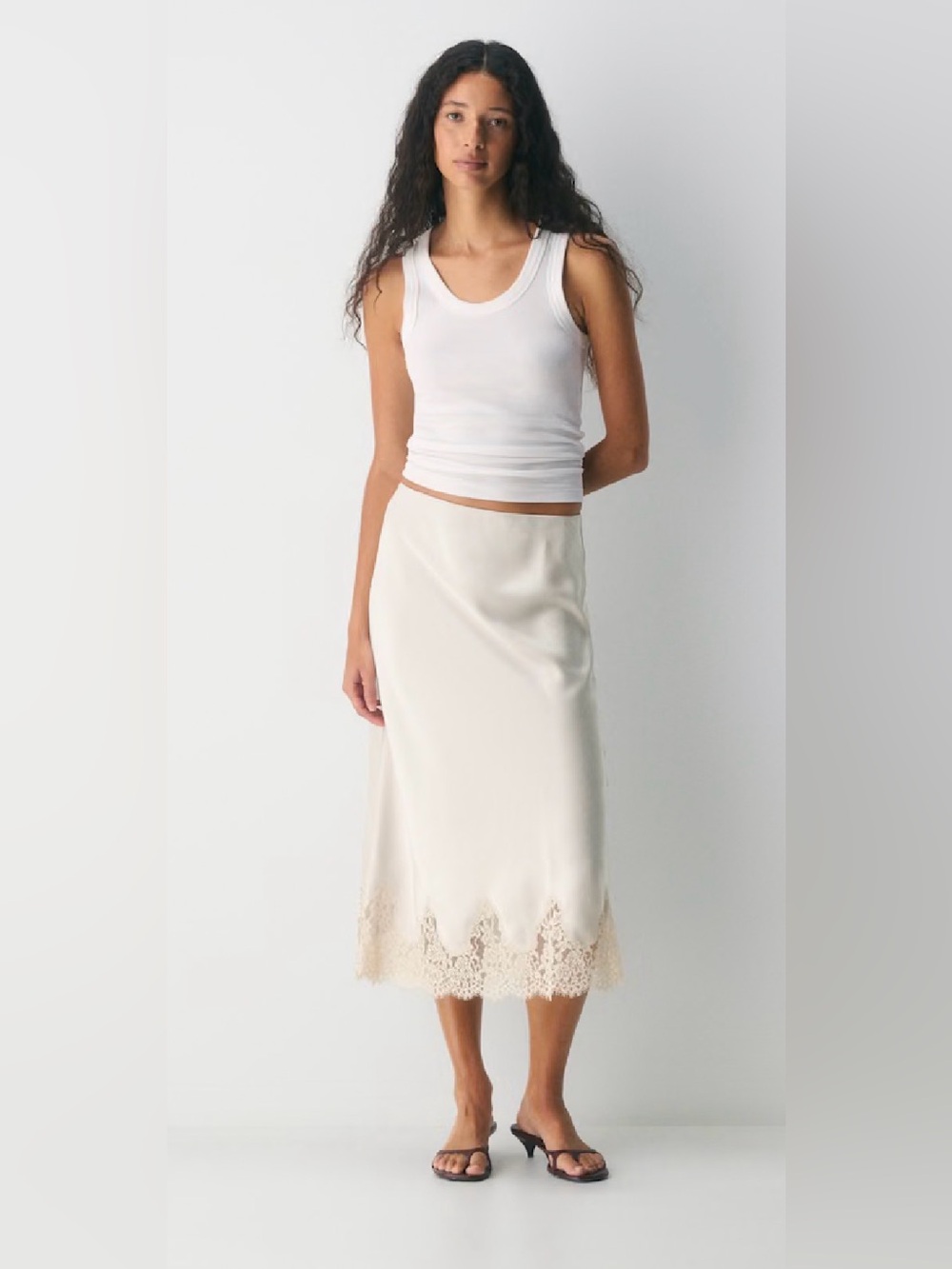 Aritzia Wilfred Henrietta Satin Skirt, NWT!